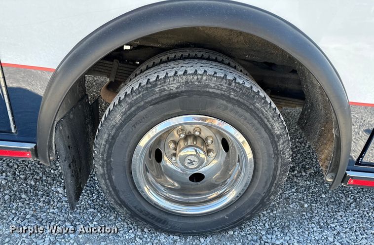 image for item ND9127 2014 Chevrolet Express 4500 ambulance