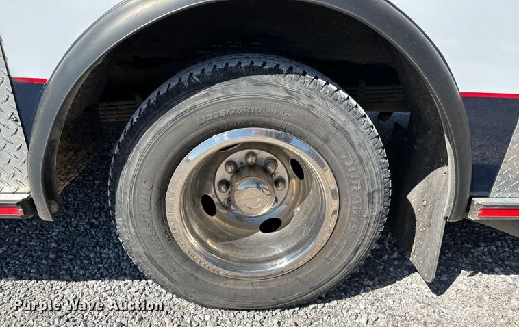 image for item ND9127 2014 Chevrolet Express 4500 ambulance