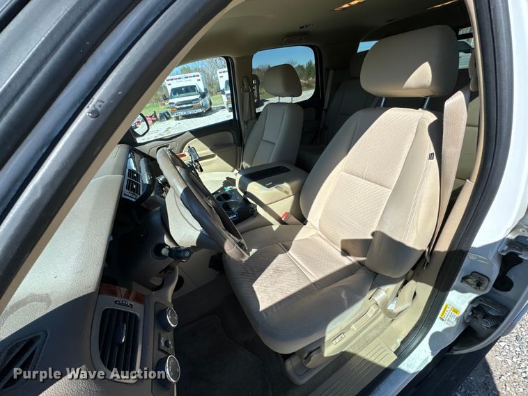 image for item ND9128 2011 GMC Yukon SUV