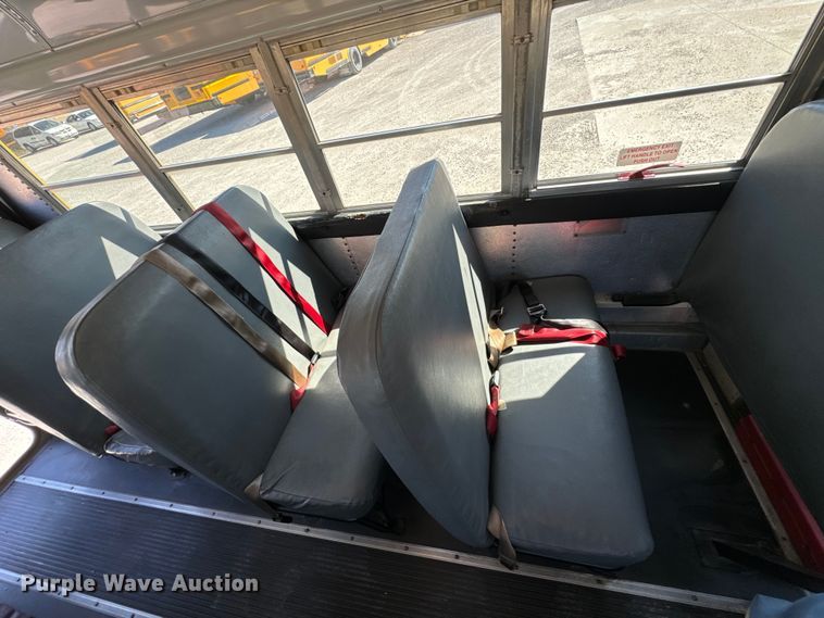 image for item ND9138 1999 GMC Savana 3500 school bus