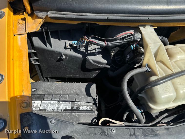 image for item ND9138 1999 GMC Savana 3500 school bus