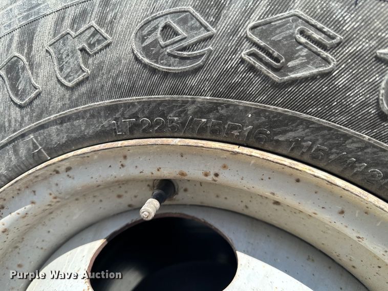 image for item ND9138 1999 GMC Savana 3500 school bus