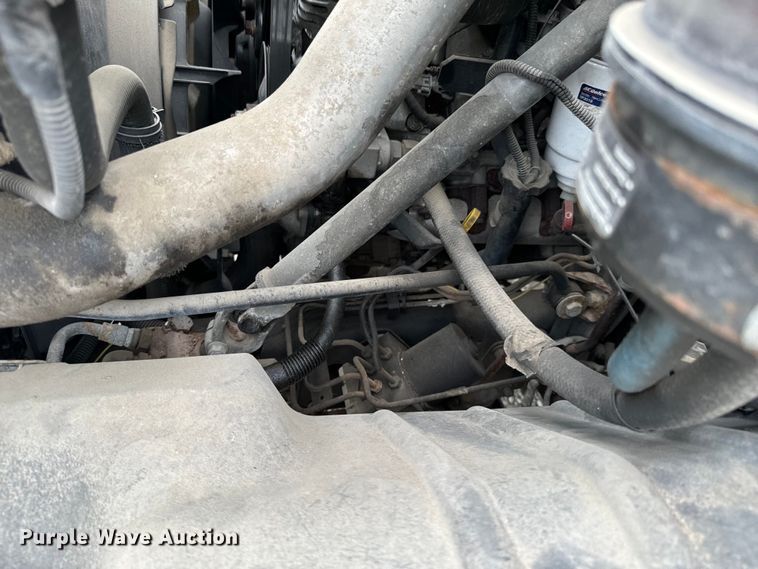 image for item ND9154 2007 Chevrolet C5500 shuttle bus