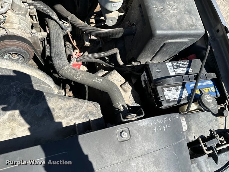 image for item ND9175 2003 Chevrolet Silverado 1500 pickup truck