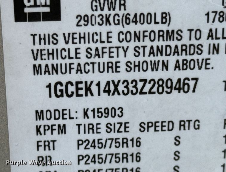 image for item ND9175 2003 Chevrolet Silverado 1500 pickup truck