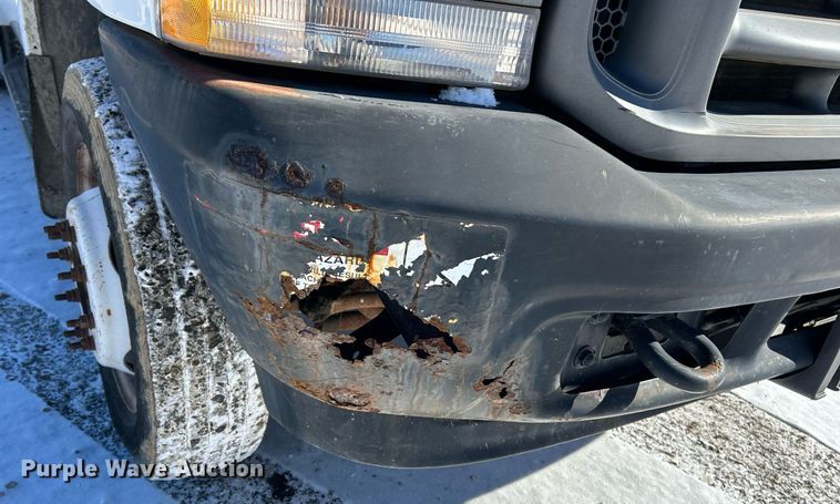 image for item NE9716 2003 Ford F550 Super Duty XL bucket truck