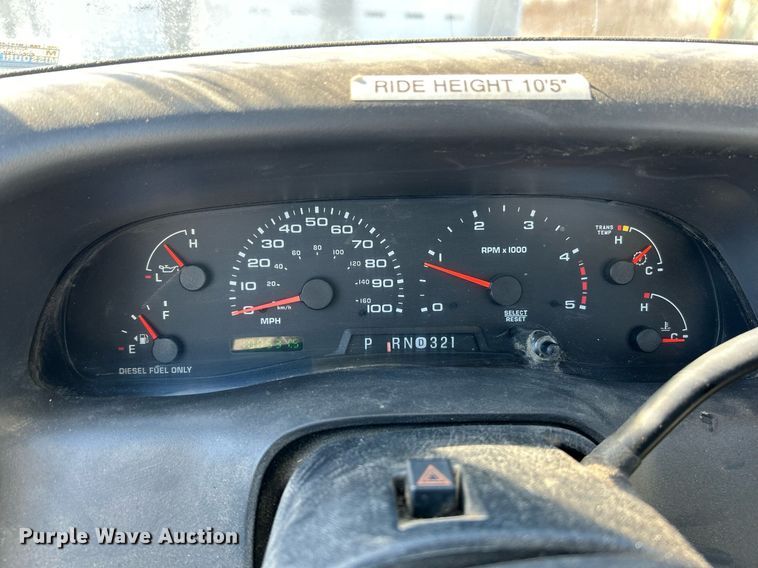 image for item NE9716 2003 Ford F550 Super Duty XL bucket truck