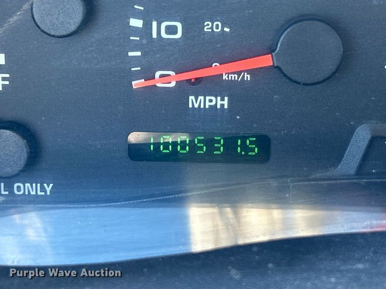 image for item NE9716 2003 Ford F550 Super Duty XL bucket truck