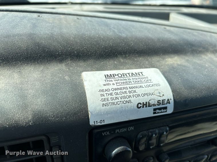 image for item NE9716 2003 Ford F550 Super Duty XL bucket truck