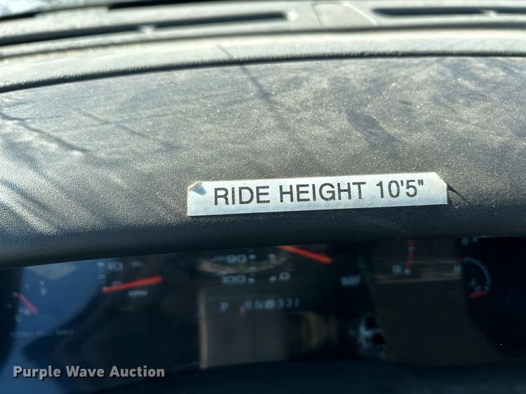 image for item NE9716 2003 Ford F550 Super Duty XL bucket truck