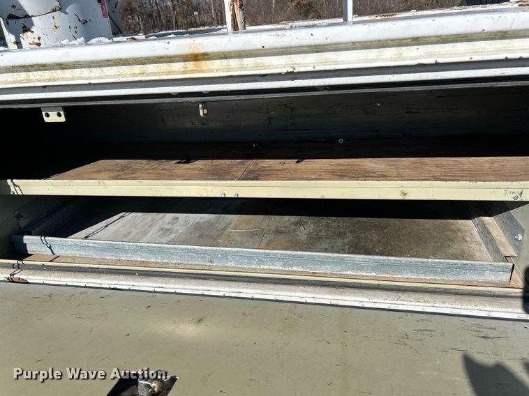 image for item NE9716 2003 Ford F550 Super Duty XL bucket truck