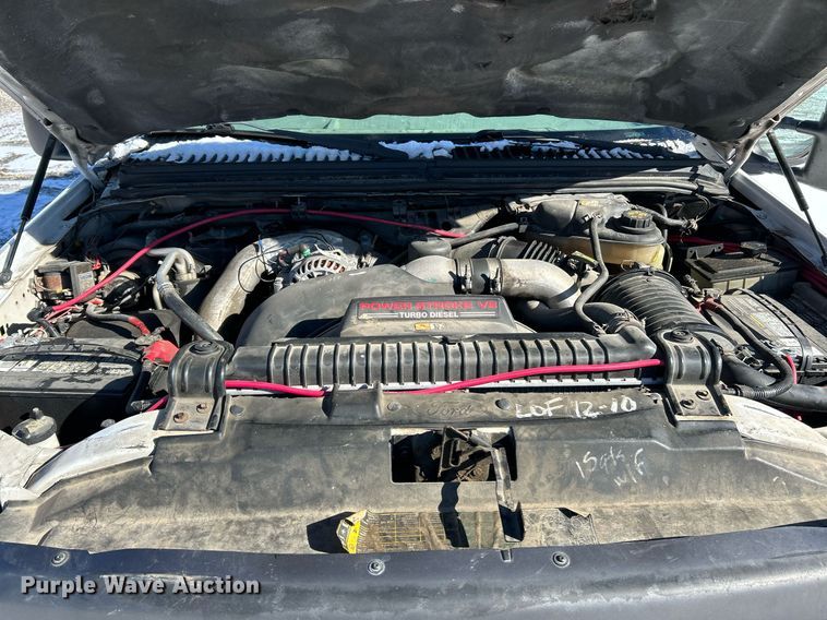 image for item NE9716 2003 Ford F550 Super Duty XL bucket truck