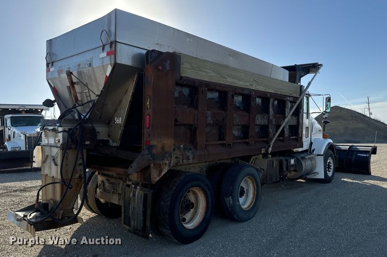 image for item NF9381 2011 Kenworth  T800 dump truck