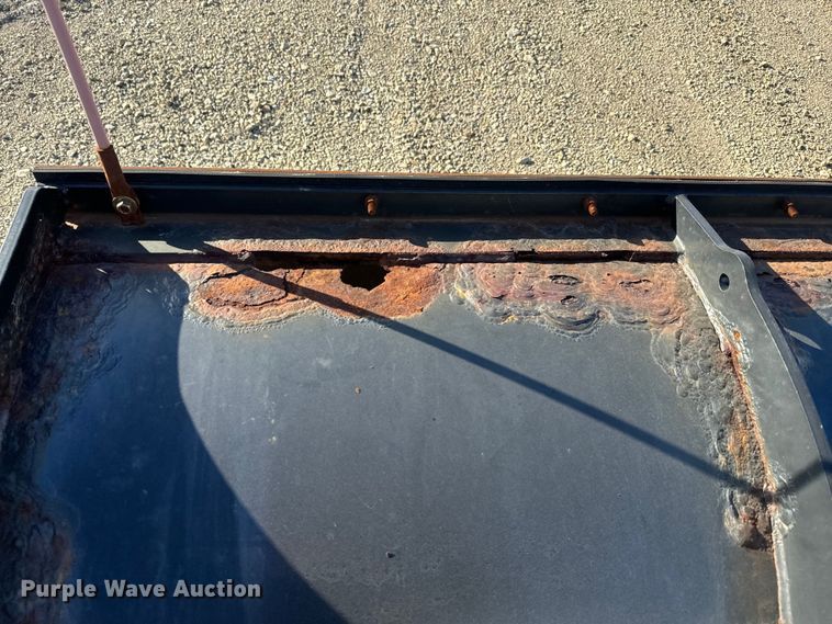 image for item NF9381 2011 Kenworth  T800 dump truck