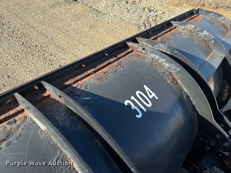 image for item NF9381 2011 Kenworth  T800 dump truck