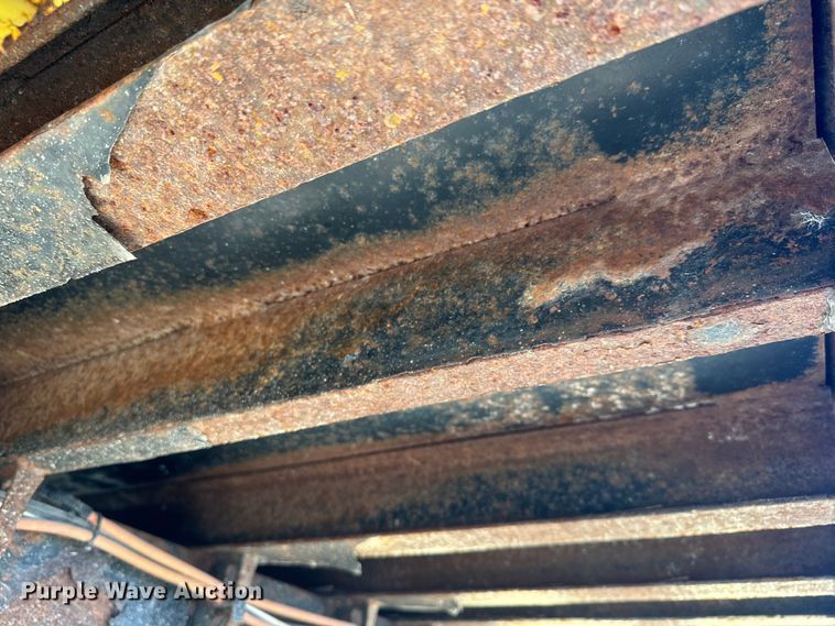 image for item NF9381 2011 Kenworth  T800 dump truck