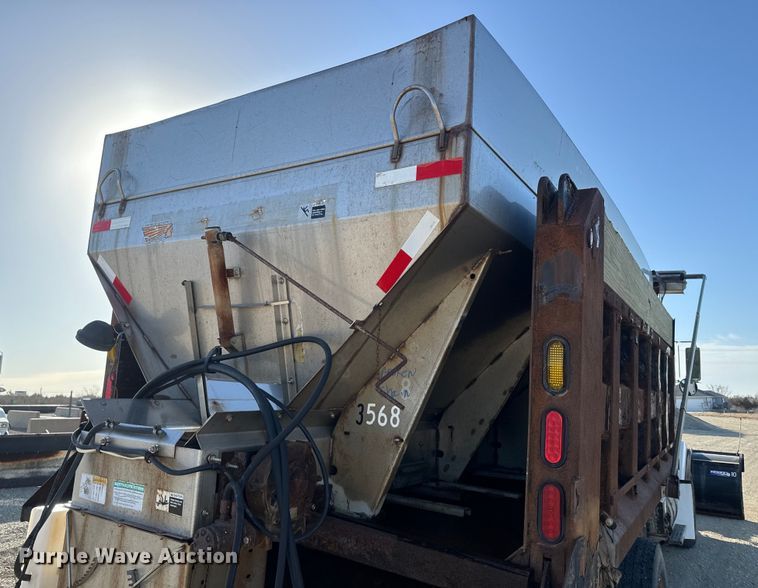 image for item NF9381 2011 Kenworth  T800 dump truck