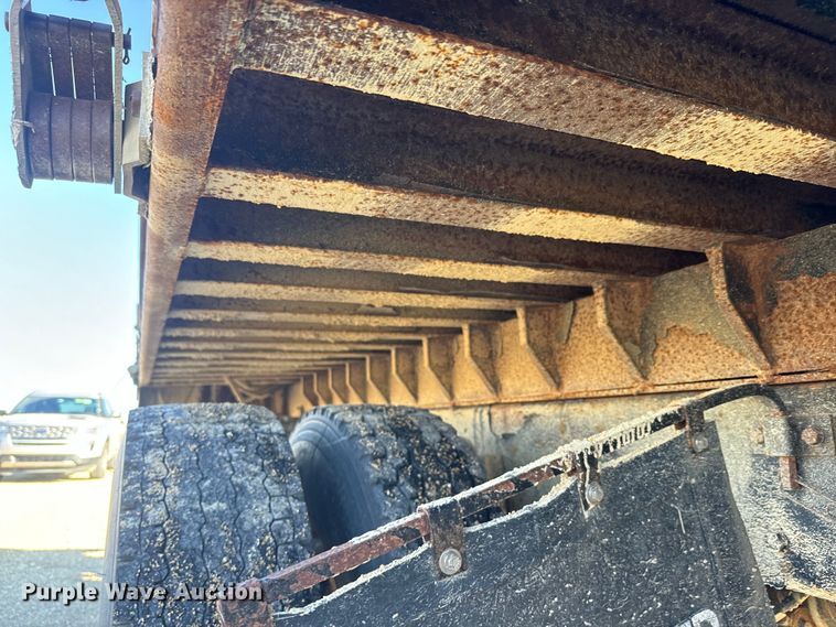 image for item NF9381 2011 Kenworth  T800 dump truck