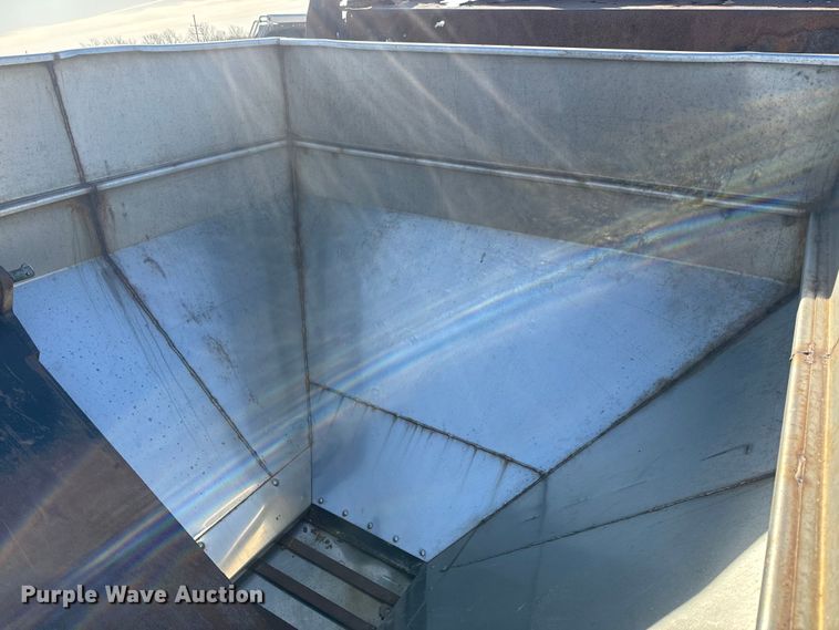 image for item NF9381 2011 Kenworth  T800 dump truck