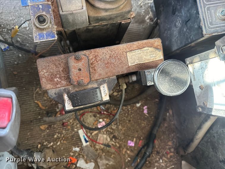 image for item NF9381 2011 Kenworth  T800 dump truck