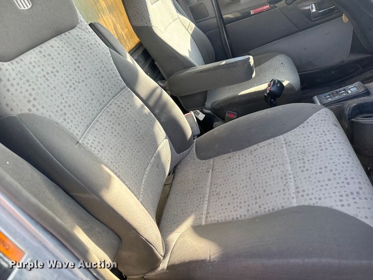 image for item NF9381 2011 Kenworth  T800 dump truck