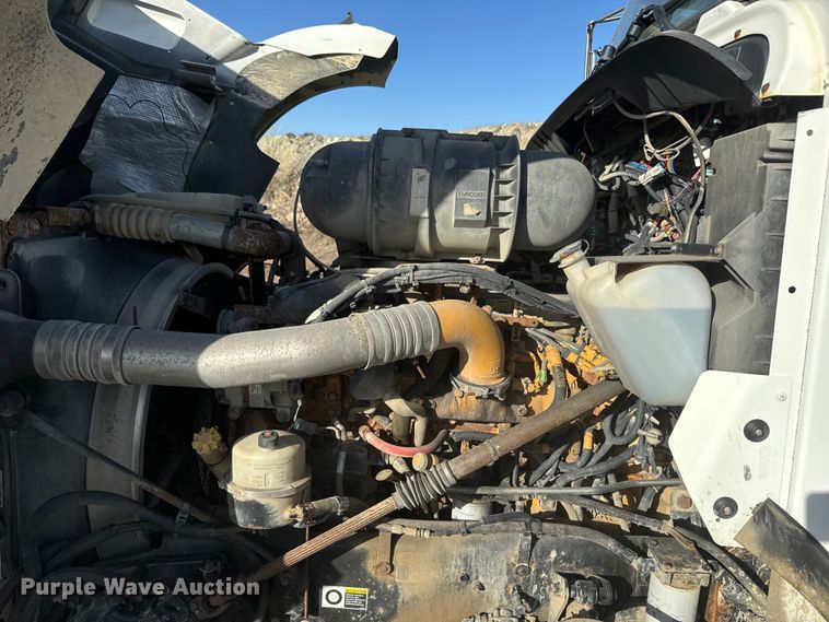 image for item NF9381 2011 Kenworth  T800 dump truck