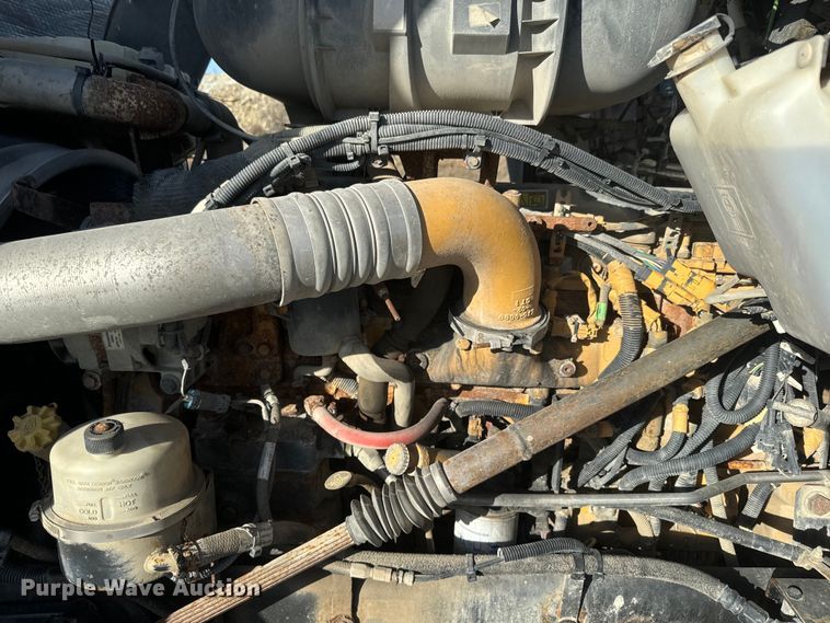 image for item NF9381 2011 Kenworth  T800 dump truck