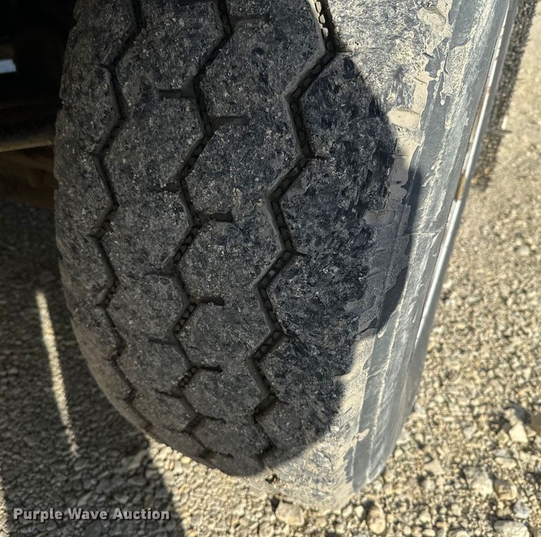 image for item NF9381 2011 Kenworth  T800 dump truck