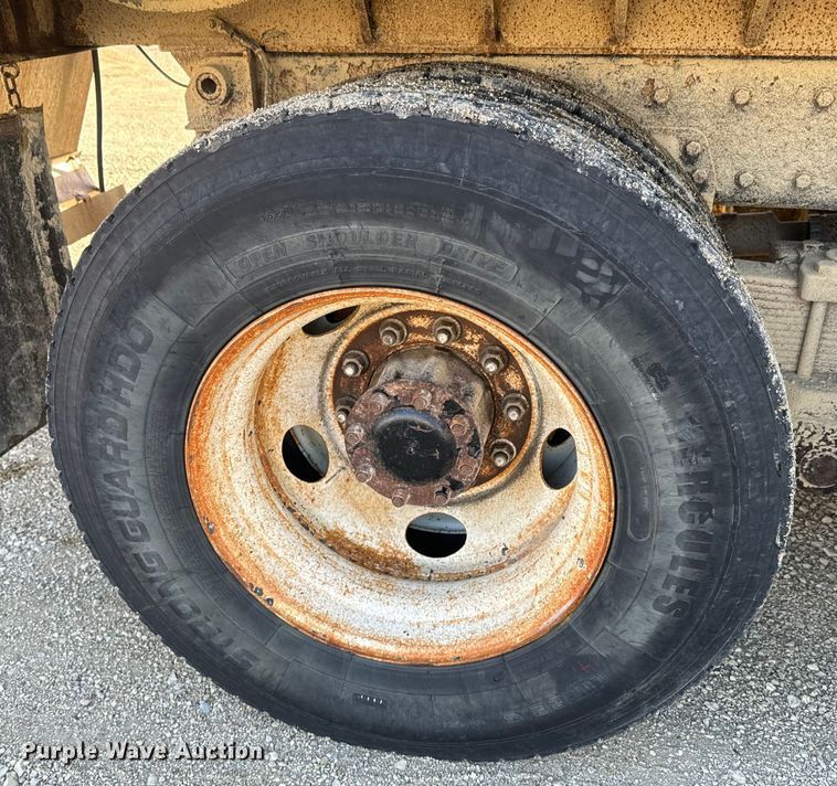 image for item NF9381 2011 Kenworth  T800 dump truck