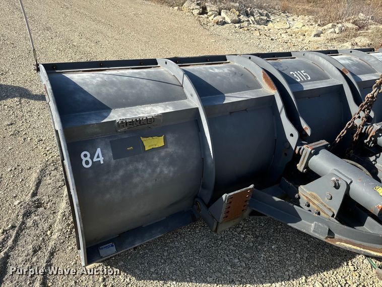 image for item NF9382 2011 Kenworth  T800 dump truck