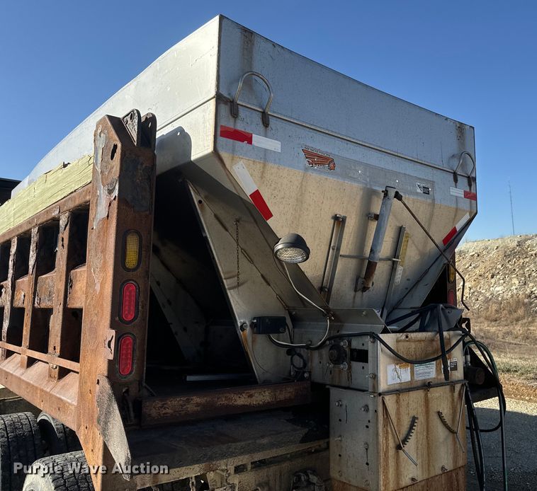 image for item NF9382 2011 Kenworth  T800 dump truck