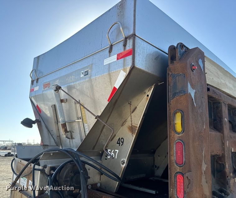 image for item NF9382 2011 Kenworth  T800 dump truck