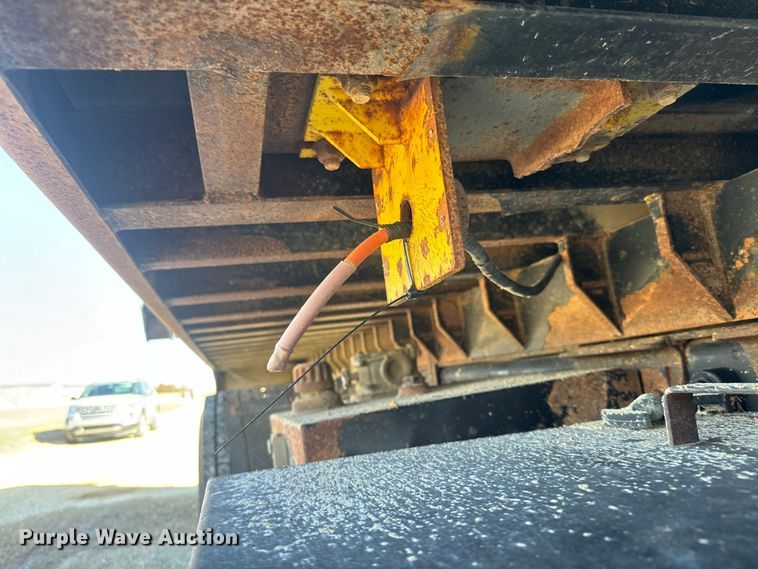 image for item NF9382 2011 Kenworth  T800 dump truck