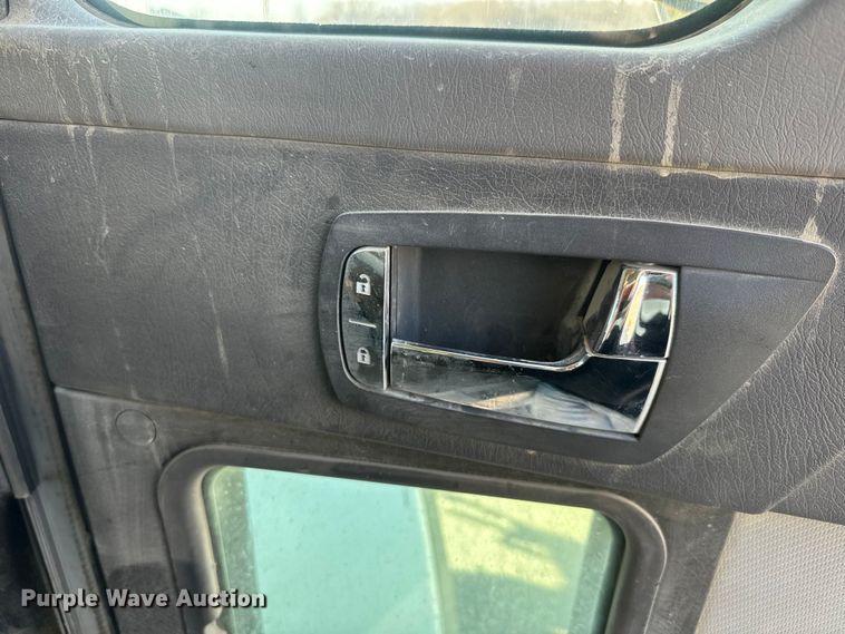 image for item NF9382 2011 Kenworth  T800 dump truck