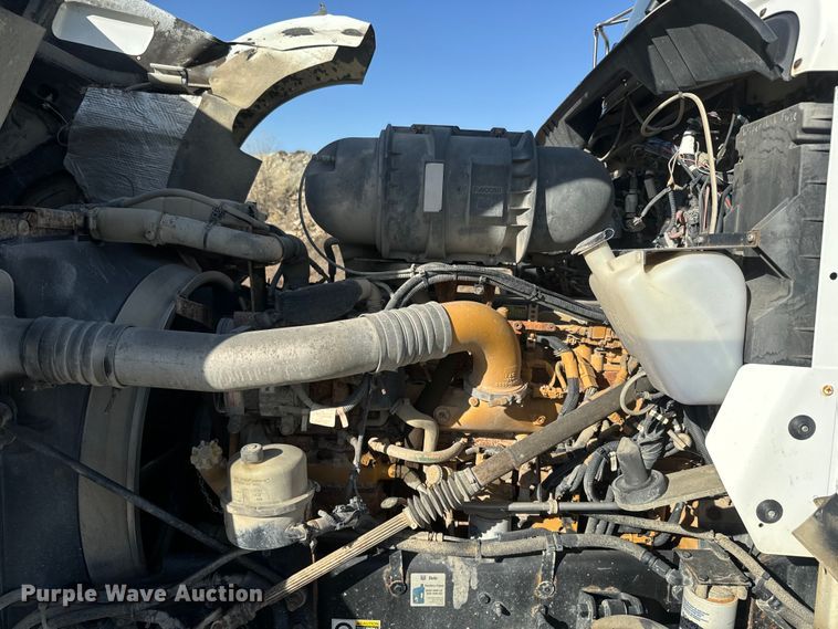 image for item NF9382 2011 Kenworth  T800 dump truck