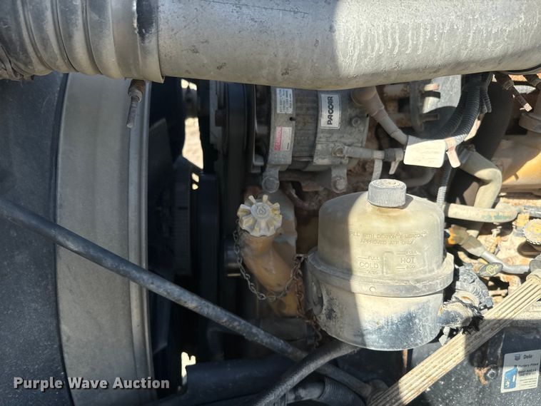 image for item NF9382 2011 Kenworth  T800 dump truck