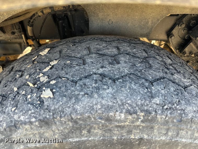 image for item NF9382 2011 Kenworth  T800 dump truck