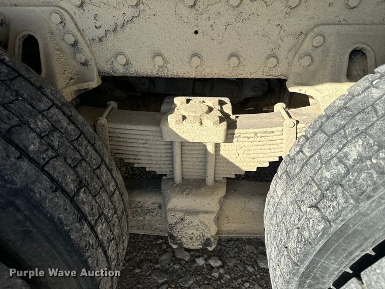 image for item NF9382 2011 Kenworth  T800 dump truck