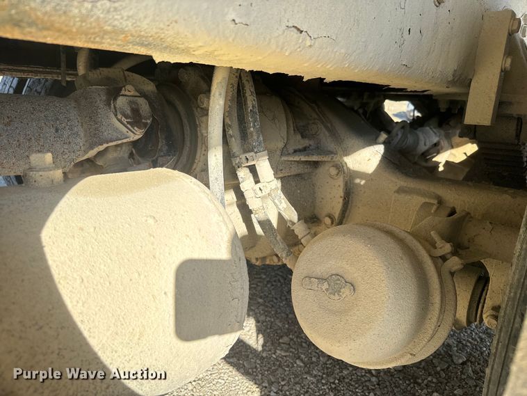 image for item NF9382 2011 Kenworth  T800 dump truck