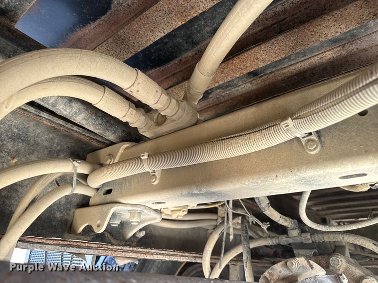 image for item NF9382 2011 Kenworth  T800 dump truck