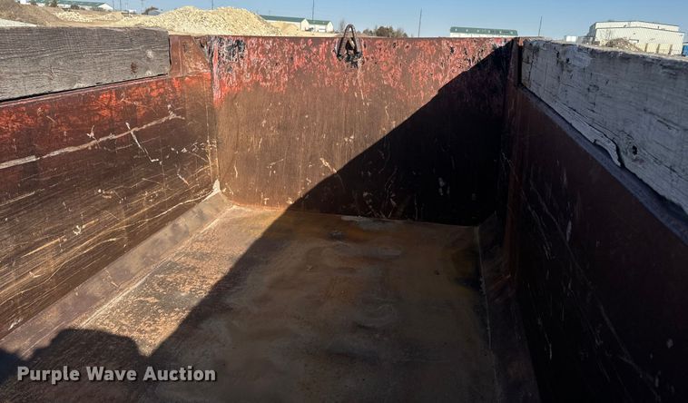 image for item NF9384 2006 Sterling  dump truck