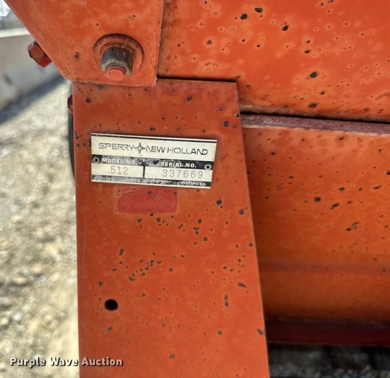 image for item NF9386 New Holland  512 manure spreader