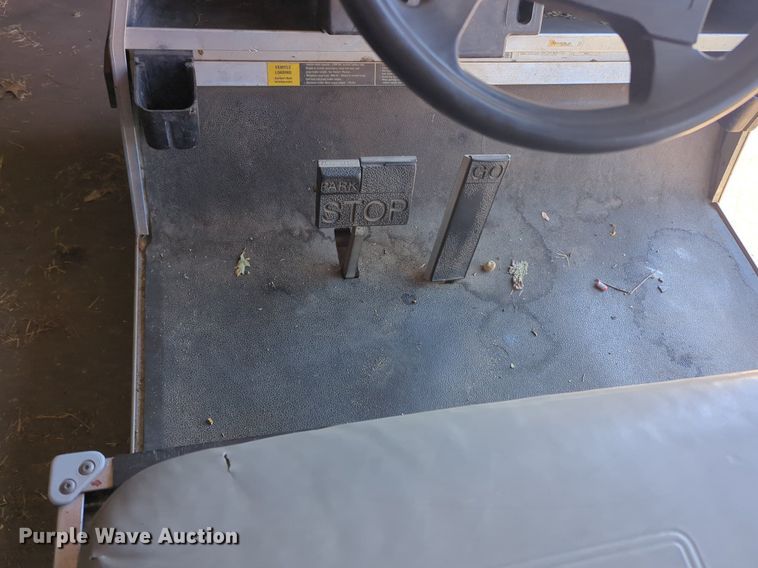 image for item NG9369 2007 Club Car  Carryall 2  golf cart