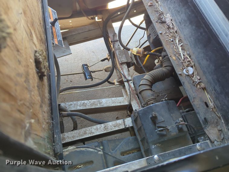 image for item NG9369 2007 Club Car  Carryall 2  golf cart