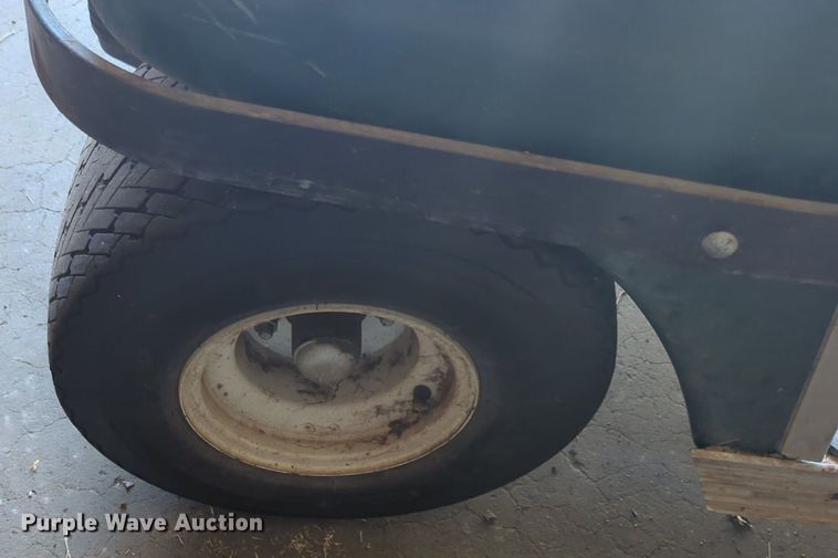 image for item NG9369 2007 Club Car  Carryall 2  golf cart