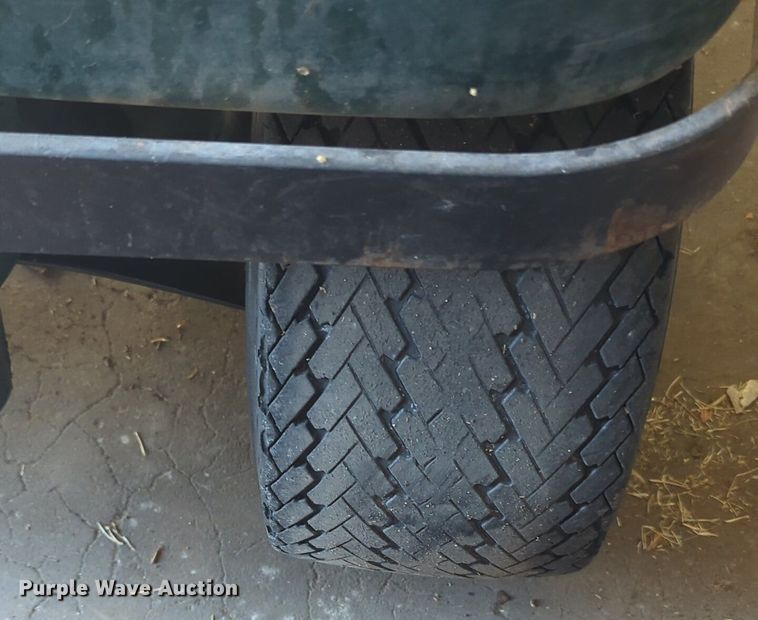 image for item NG9369 2007 Club Car  Carryall 2  golf cart