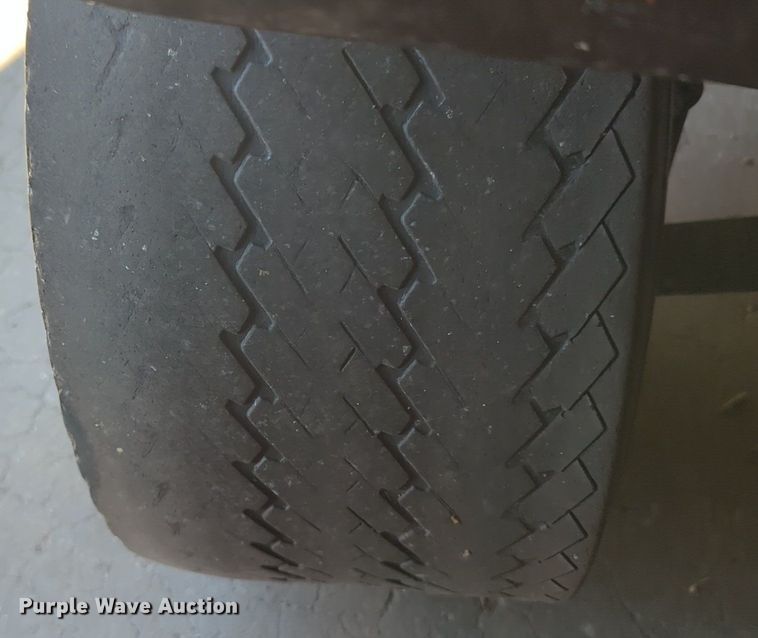 image for item NG9369 2007 Club Car  Carryall 2  golf cart