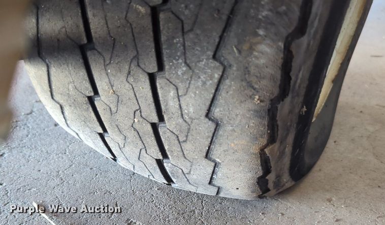 image for item NG9369 2007 Club Car  Carryall 2  golf cart