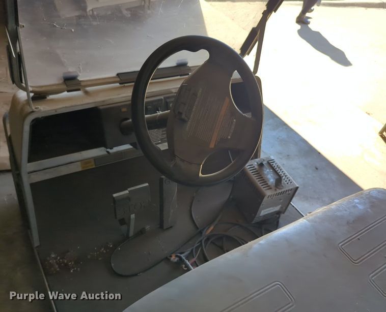 image for item NG9370 2012 Club Car Carryall 1 golf cart