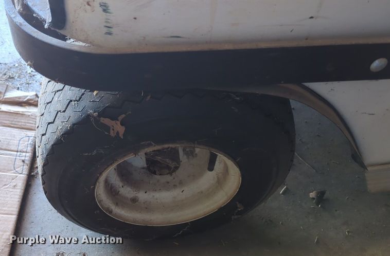 image for item NG9370 2012 Club Car Carryall 1 golf cart